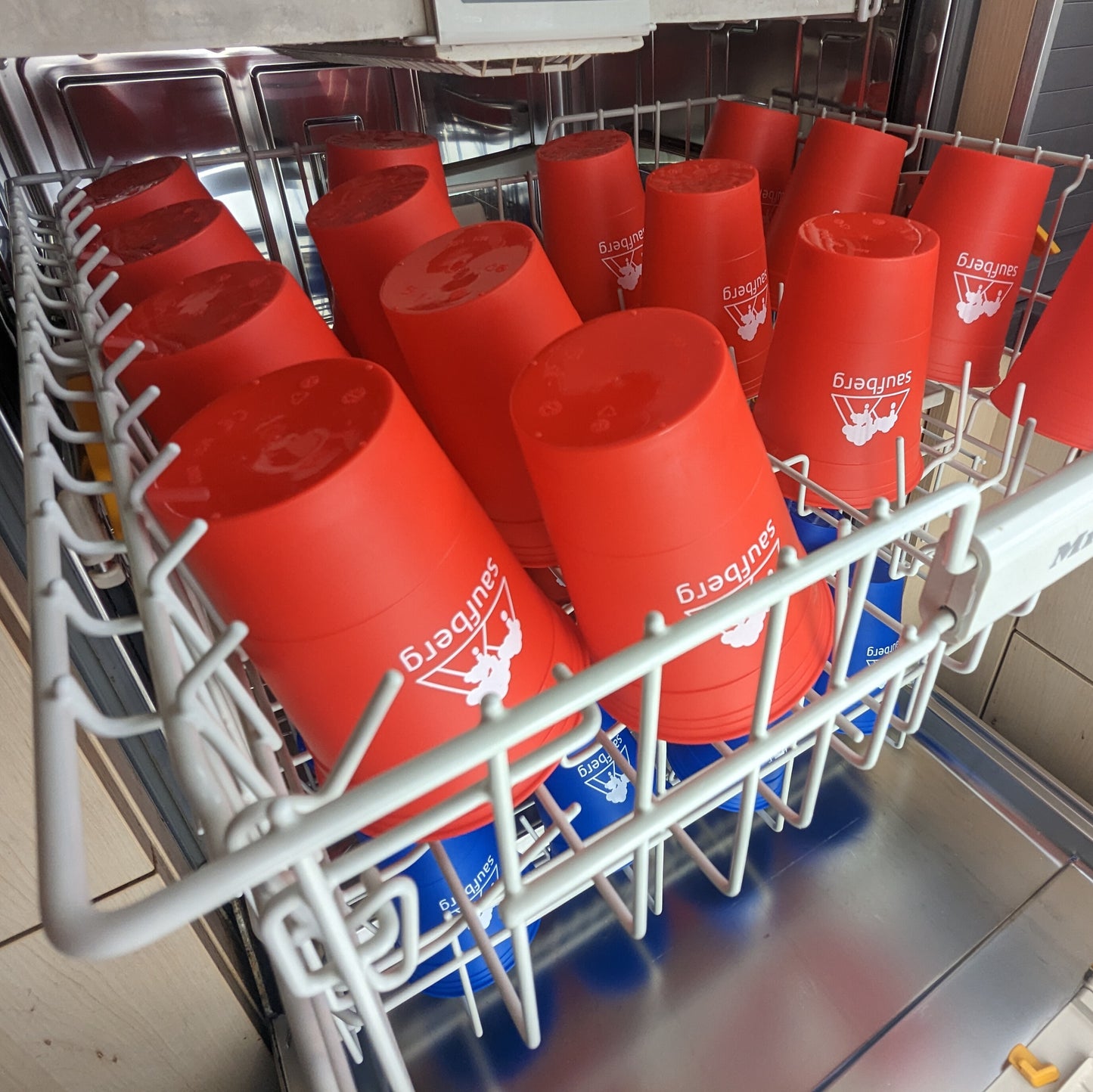 Original Saufberg reusable beer pong cup set red-black